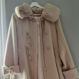 Liz Lisa fur coat